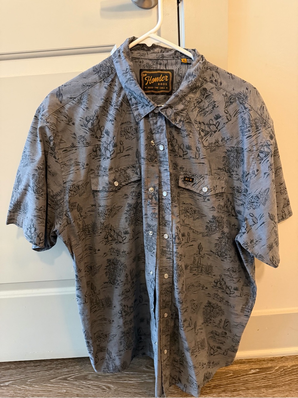 Howler Brothers Short Sleeve Button-Up Shirt XL
